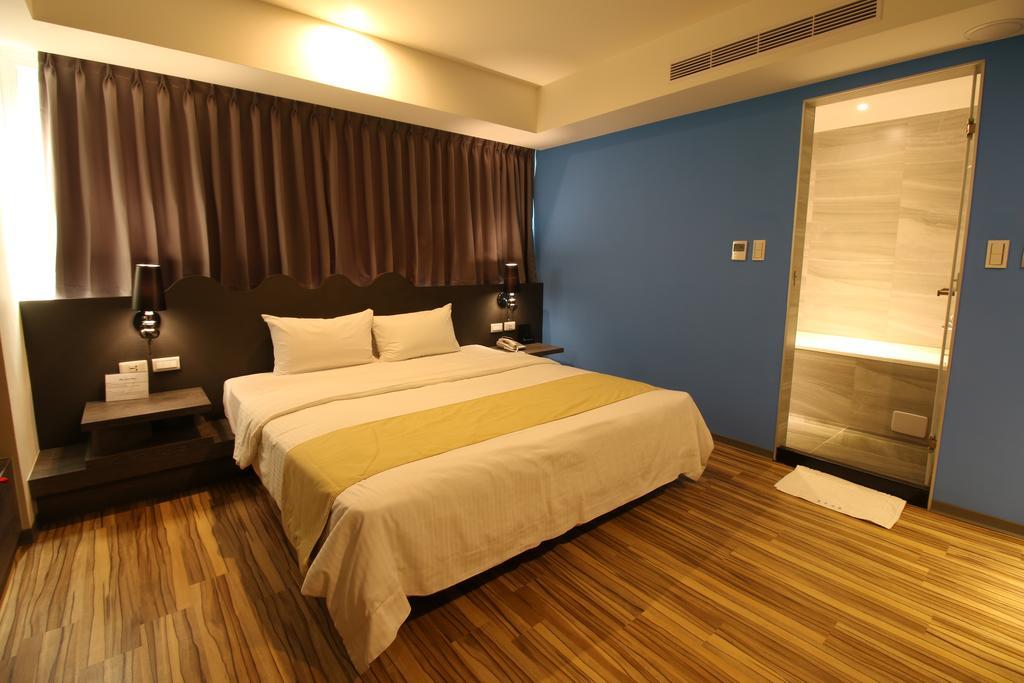 Blue Coast Hotel Kaohsiung Exterior photo