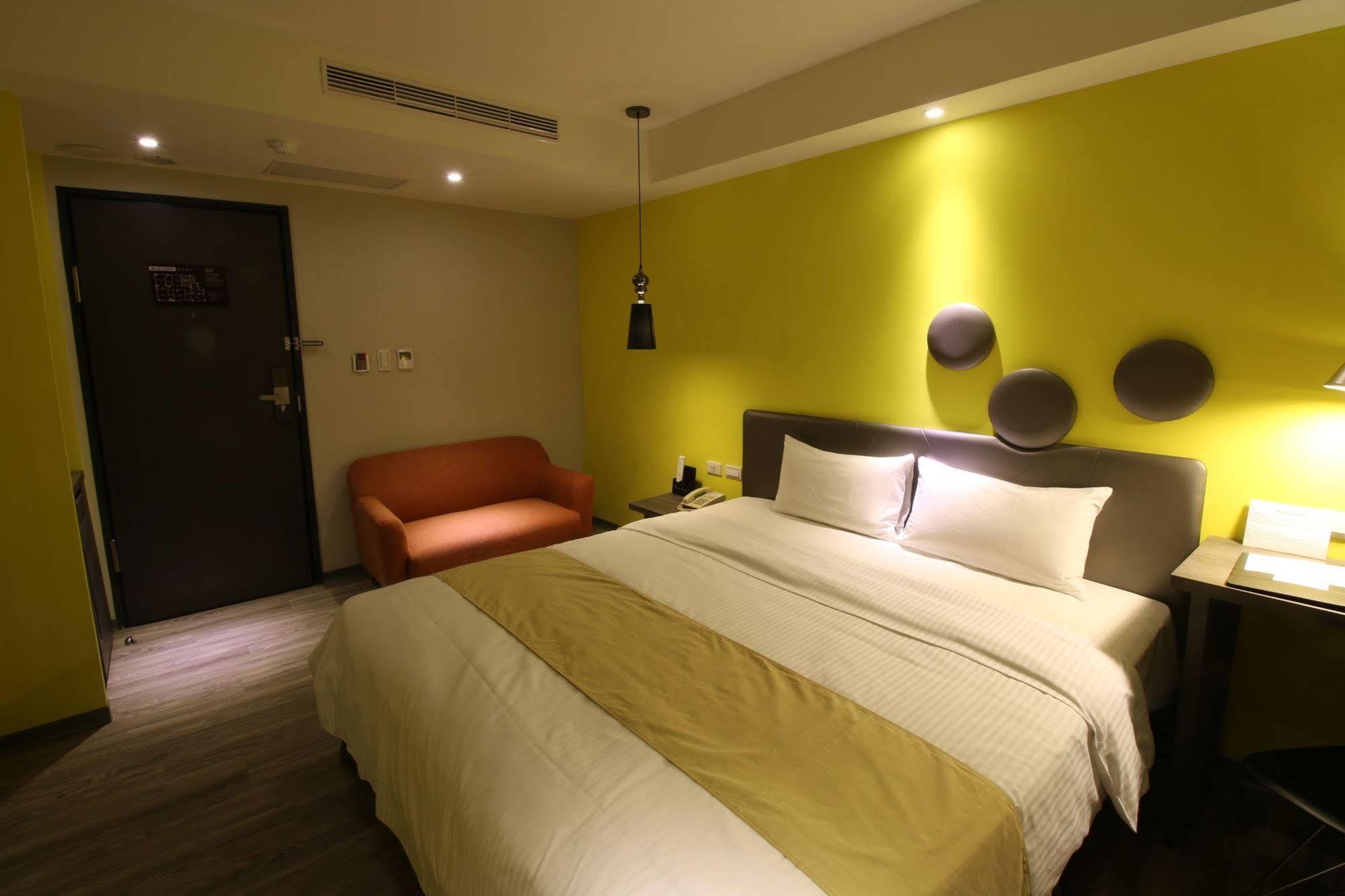 Blue Coast Hotel Kaohsiung Exterior photo